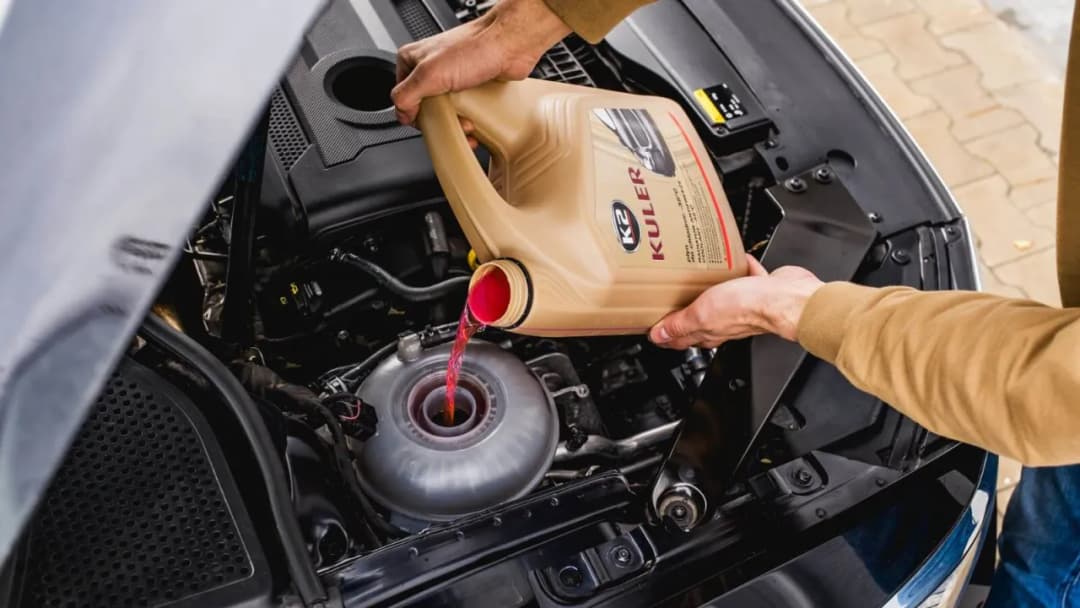 Dlaczego gotuje się płyn w chłodnicy? Oto najczęstsze przyczyny